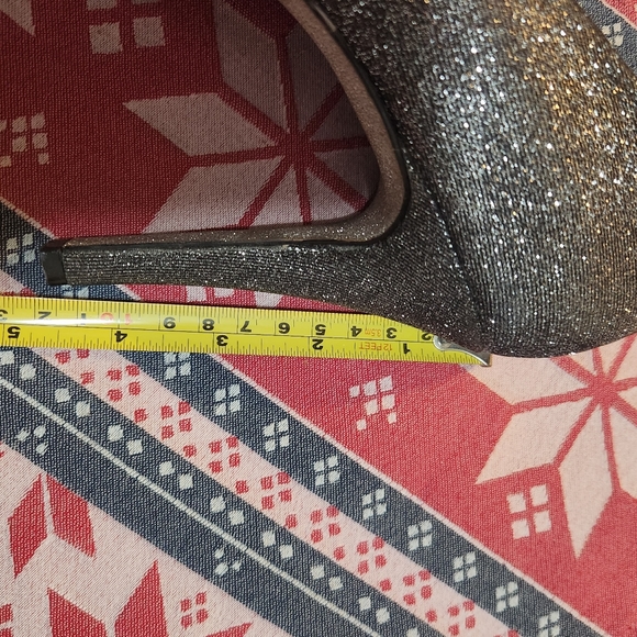 Peep toe heels - Picture 3 of 3